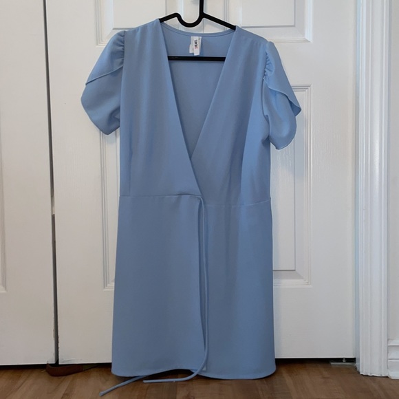 2HEARTS LIGHT BLUE WRAP DRESS SIZE S - Picture 3 of 5